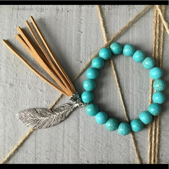 NEW! Turquoise beaded feather and tassel bracelet‎ - Picture 2 of 2